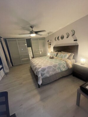 1 bedroom, in-room safe, desk, iron/ironing board