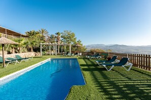 Pool - Country House 'Casa Rural Salrima' with Mountain View, Wi-Fi and Air Conditioning (Alora)