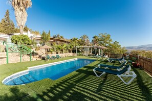 Pool - Country House 'Casa Rural Salrima' with Mountain View, Wi-Fi and Air Conditioning (Alora)