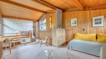 4 Schlafzimmer, Bügeleisen/Bügelbrett, kostenloses WLAN, Bettwäsche