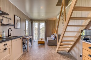 Interior - Holiday Home 'Greenkub' with Shared Pool, Wi-Fi and Air Conditioning (Générac)