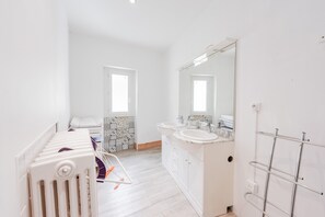 Een douche, een haardroger