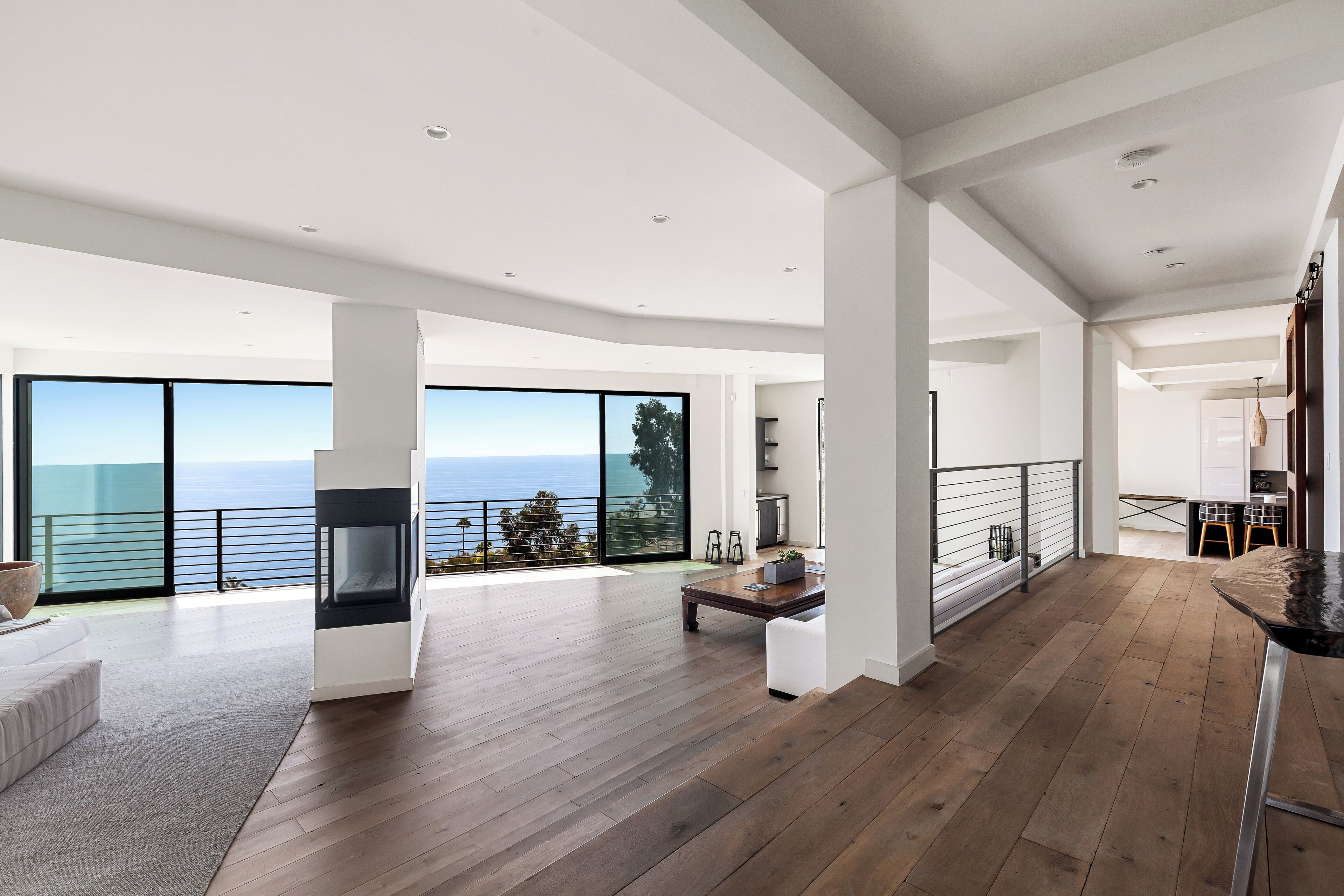 4-bedroom Luxury Home in a Beautiful Private Community
