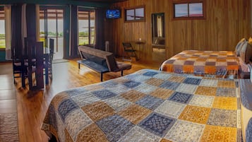 Family Room, 1 Bedroom | Egyptian cotton sheets, premium bedding, down comforters