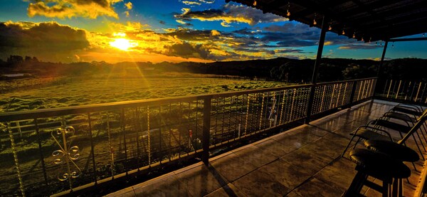 Almore Hotel - Monteverde
