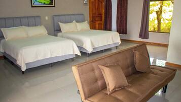 Family Room, 1 Bedroom | Egyptian cotton sheets, premium bedding, down duvets, Tempur-Pedic beds