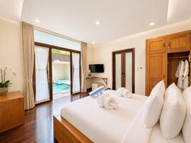 Sanctuary Two Bedroom Villa | Minibar (con algunos artículos gratuitos), caja fuerte, escritorio
