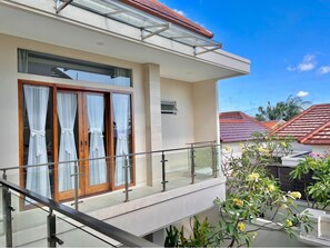 Three Bedroom Villa | Vistas del balcón