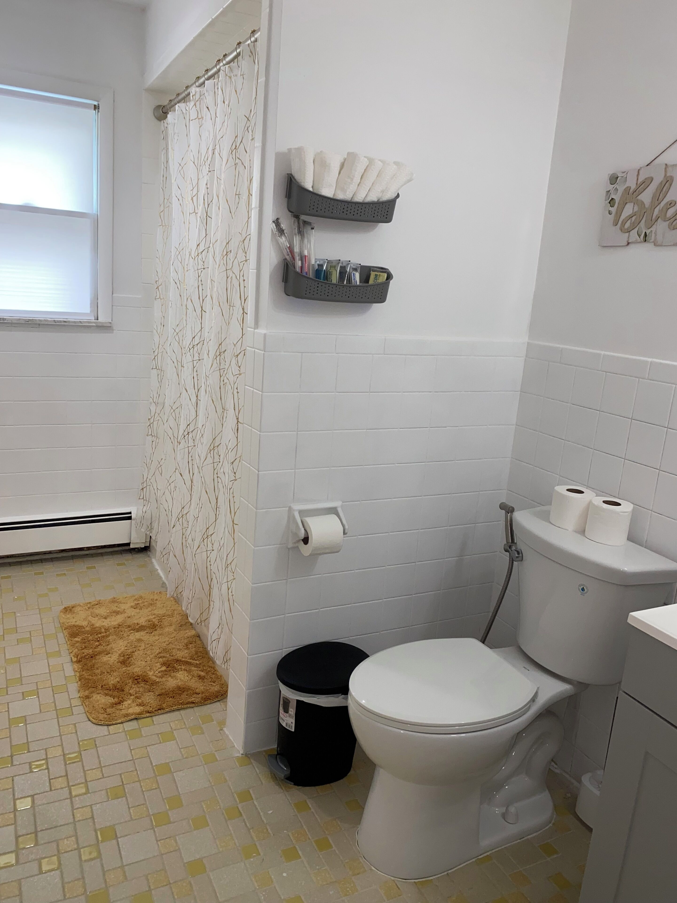 ヘアドライヤー、ビデ、タオル、石鹸