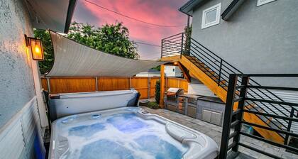 #HabitueHomes - The Silver Maple - Hot Tub!