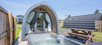 Kyloe Glamping Pod (Pet Friendly)