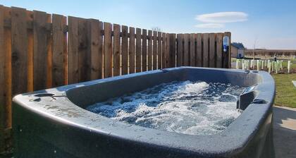 Kyloe Glamping Pod (Pet Friendly)