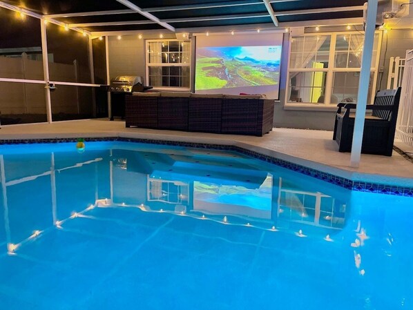 Outdoor pool, a heated pool