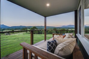 Superior Cabin, Mountain View | Free WiFi - Elysium Estate Farmstay (Kunghur)