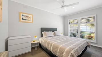 3 bedrooms, iron/ironing board, free WiFi