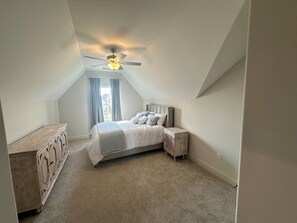 5 chambres, fer et planche Ă repasser, Wi-Fi, draps fournis