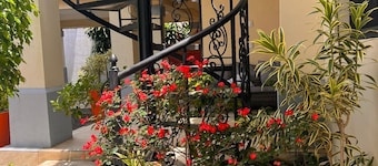 Apartamento Fresco y Seguro con Piscina y Terrazas, 1 Hora las Mejores Playas