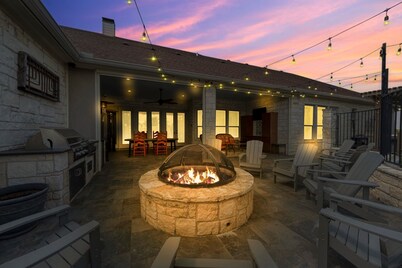 New Epic House-pool-theatre-hot Tub-game Room