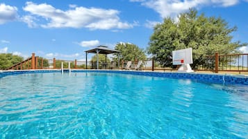 House | 3 bedrooms, Internet