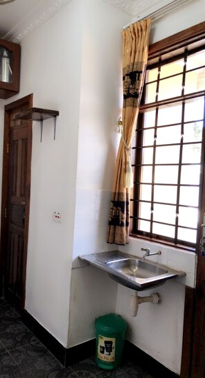 Interior - Welcome to Jambo hostel tz (Dar es Salaam)