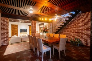 تناول الطعام