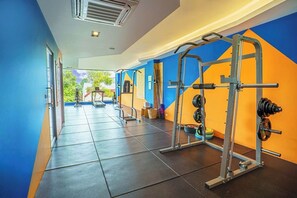 Fitness facility - Modern 61m² Apt - Central Chalong/ Fast WiFi (Phuket)