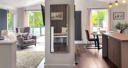 Escape to a luxurious one-bedroom lodge designed exclusively for couples.
