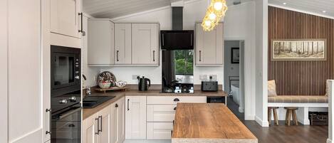 Frigorífic, forn, placa de cuina i torradora