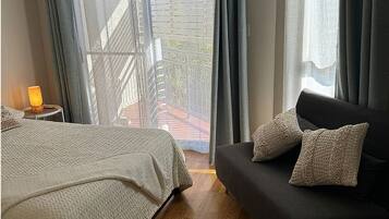 2 bedrooms, WiFi, bed sheets