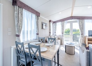 Unclassified image, 5 of 18, button - Coldstream Retreat - 3 Bedroom (Pet Friendly) (Coldstream)