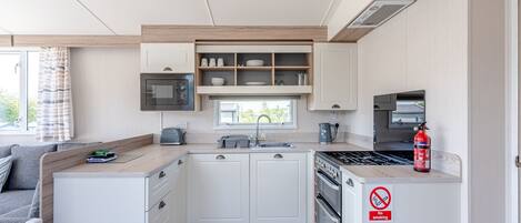 Fridge, oven, stovetop, toaster