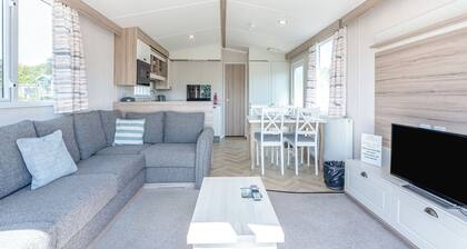 Tweed Retreat - 2 Bedroom (Pet Friendly)