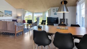 Dining - "Winona" - 600m from the sea by Interhome (Løkken)