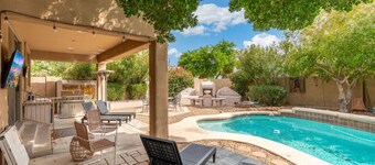 Beautiful Extravagant Home in Goodyear