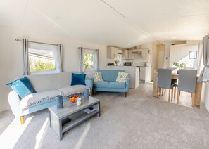 Living area - Exmoor View 2 Bed Holiday Caravan – Woody Bay (Lynton)