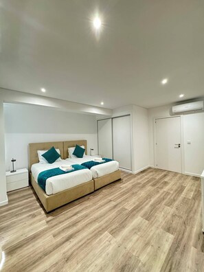 3 chambres, fer et planche à repasser, Wi-Fi gratuit, draps fournis