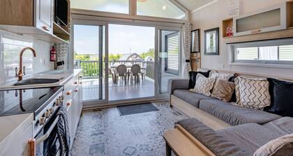 Baird's Chalet (Pet Friendly)