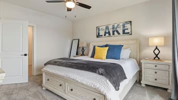 3 bedrooms, desk, travel crib, WiFi (free)