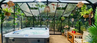 Morning Glory: Huisje Forest. Stijlvolle en Luxe Accommodatie