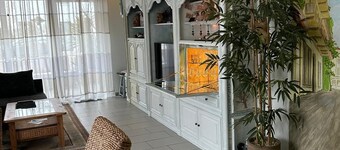 Sehr Schöne 2-zimmerwohnung mit Terrasse - Zentrumsnah