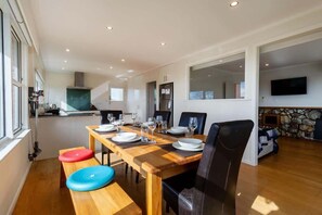 Dining - All Seasons Escape | 5BR Cyclist's Hilltop Retreat (Rotorua)