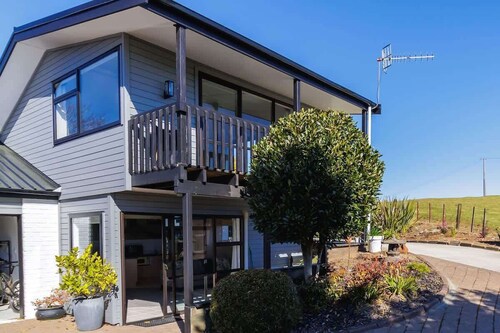 The Studio - Lovely Views in Great Location