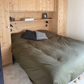 3 chambres, fer et planche Ă repasser, Wi-Fi, draps fournis