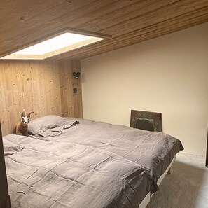 3 chambres, fer et planche Ă repasser, Wi-Fi, draps fournis
