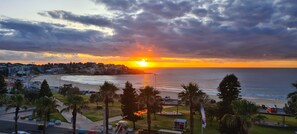 Beach - Bondi Beach Hazel unit 1 - Beach view with balcony and 2 bedrooms (Bondi Beach)