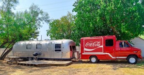 Property grounds - Coke and a Smile close to Rocker B w/ hot tub (Graford)