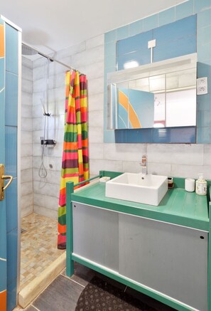 Dusche, Toilettenpapier