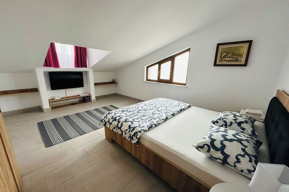 1 habitación, ropa de cama de alta calidad y decoración personalizada