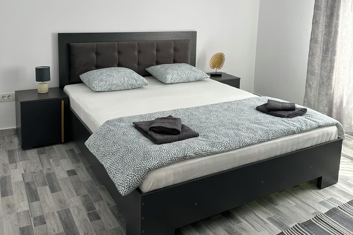 1 habitación, ropa de cama de alta calidad y decoración personalizada