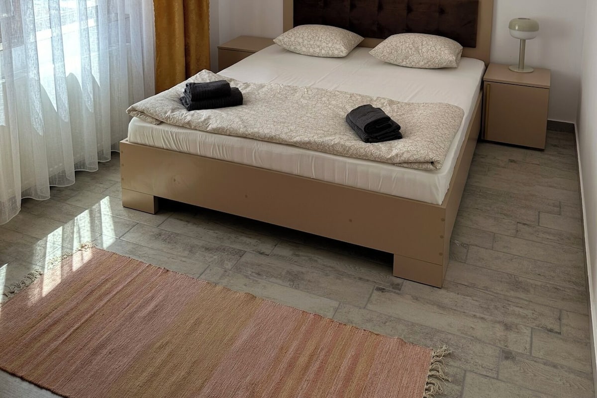 1 habitación, ropa de cama de alta calidad y decoración personalizada